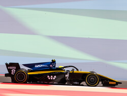 Ghiotto storms to pole for Bahrain feature race