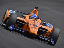 Alonso tops final practice