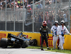 Magnussen to take pit lane start following Q2 crash