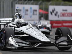 FP2: Pagenaud moves to the top