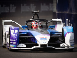  Santiago ePrix: Gunther takes first victory after tense battle with Da Costa