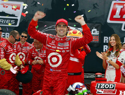 Dario Franchitti verslaat Servia voor pole in New Hampshire