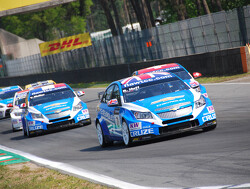 Chevrolet domineert warm up-sessie op Salzburgring