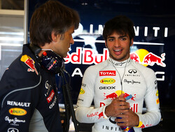 Sainz junior races into pole to fill vacancy at Toro Rosso