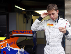 Robin Frijns aast op racestoeltje bij Andretti