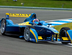 Buemi bovenaan na testdag op Donington Park