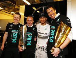 Wolff aims for new Hamilton deal before Melbourne