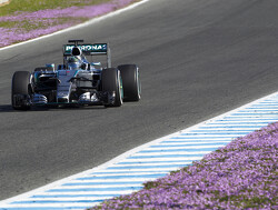 Day of contrasts marks start of test in Jerez