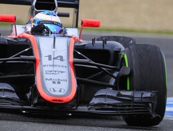 Alonso takes time before setting goal for 2015