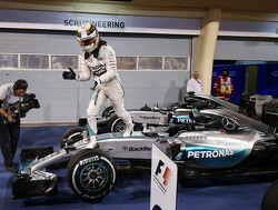 Hill warns Hamilton to keep his eye on the ball