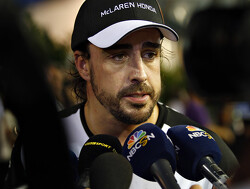 Alonso keeps answering questions about his future