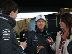 Nico Rosberg donates EUR 100,000 to charity