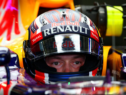 Daniil Kvyat will stay at Red Bull for 2016 - Horner