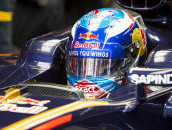 Verstappen targets 2016 podium, 'top car' in 2017