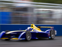 Strijd om kampioenschap helemaal open na zege Buemi