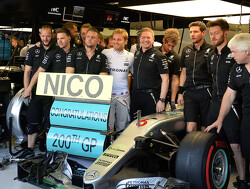 Nico Rosberg regains championship lead with Singapore win