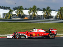 Kimi Raikkonen's geweldige reflex tijdens GP Maleisië 2016