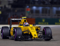 Renault aiming for fifth or sixth in 2017