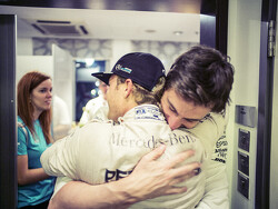 Rosberg hits back at Wolff, Hamilton reports