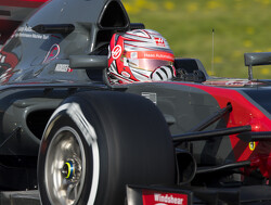 Magnussen not going out of his way to befriend Button
