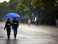 FIA: "Race on Sunday, with possible delay"