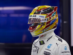 Hamilton endures "very difficult" race under the floodlights