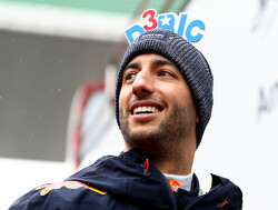 Ricciardo denies 2018 Ferrari move