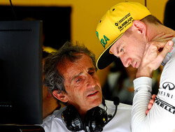 Hulkenberg drives two old Renault cars