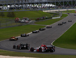 Castroneves met recordtijd naar pole op Phoenix