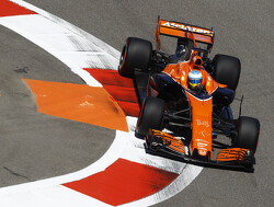 McLaren, Mercedes deny reunion for 2018