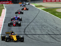 F1 to consider extending DRS zones