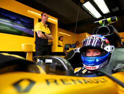 Abiteboul issues more pressure in the way of Palmer