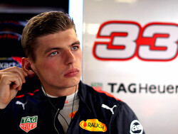 Verstappen tops the time sheets in FP1