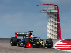 Binder wint allerlaatste Formule V8-race in Bahrein