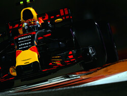 Onderlinge kwalificatieduels: Max Verstappen trekt lange neus naar Daniel Ricciardo