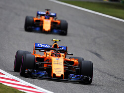 De Ferran becomes McLaren consultant