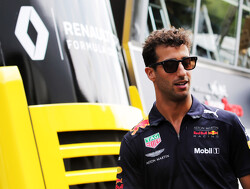 Prost ziet Ricciardo Renault meenemen naar een andere dimensie