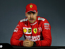 Vettel geïrriteerd door 'slechte journalistiek' over Ferrari teamorders