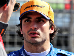 Sainz: McLaren comparing itself to frontrunners, not midfield