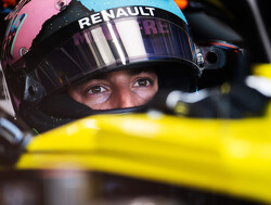 Ricciardo fitted with Renault engine upgrade in France