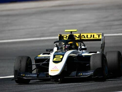 Practice: Fewtrell leads opening session at home