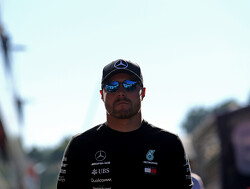 Mercedes aiming to give Bottas 'soft landing' if he loses drive