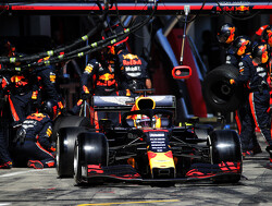 Red Bull performs the fastest ever F1 pit stop