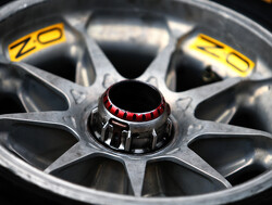 Pirelli gaat nieuwe hardere band testen na crisismeeting met coureurs