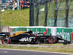Magnussen: Embarrasing qualifying crash showed everyone 'what not to do'