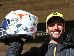 Ricciardo unveils special helmet design for US GP