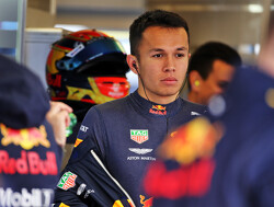 Red Bull sticks with Albon for 2020 season