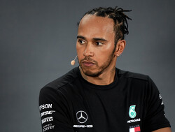 Lewis Hamilton roept op tot afbreken standbeelden van slavenhandelaren