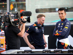 Horner: "Albon deelt veel sterke punten met Max Verstappen"