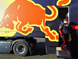 Alle foto's van de shakedown van Max Verstappen in de RB16 op Silverstone